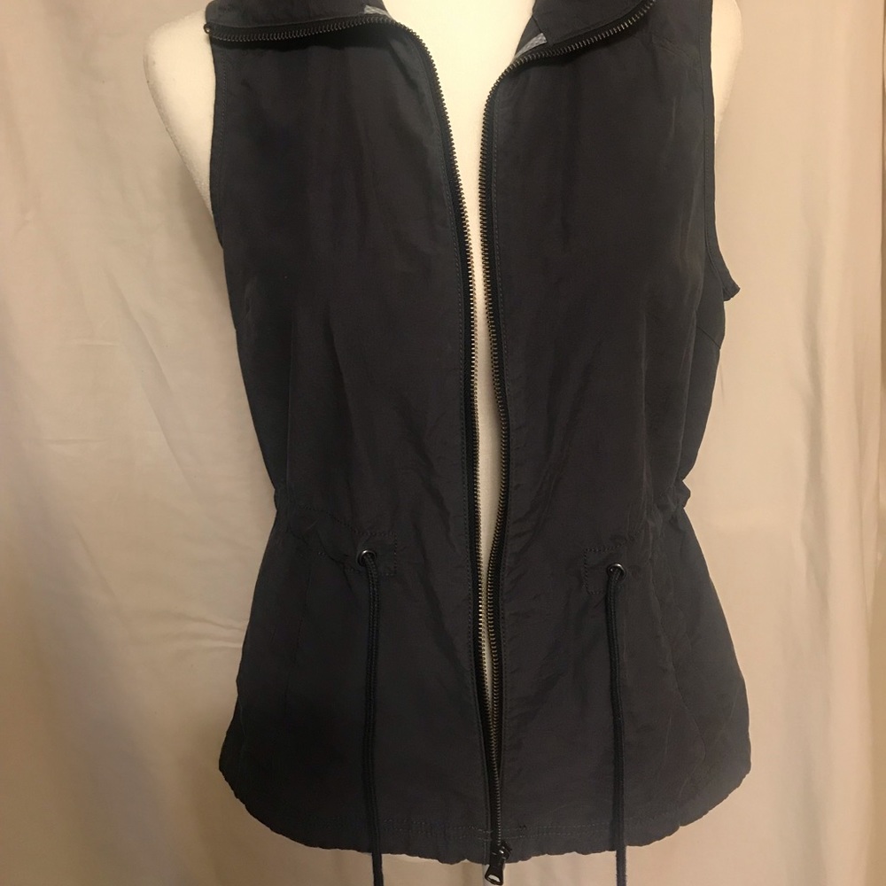 Columbia Vest- perfect for outdoor activities